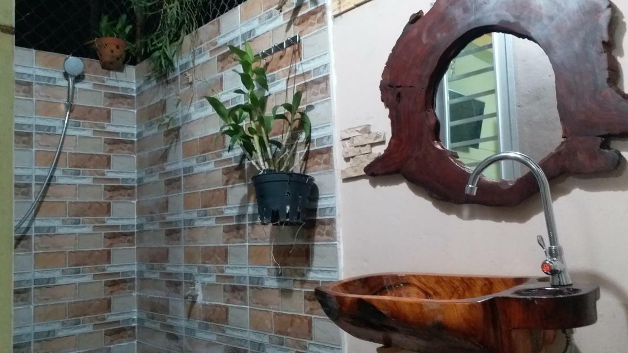 Kota'S House Homestay Хуе Екстериор снимка